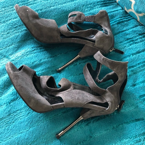 Guess strappy heels - Picture 1 of 2